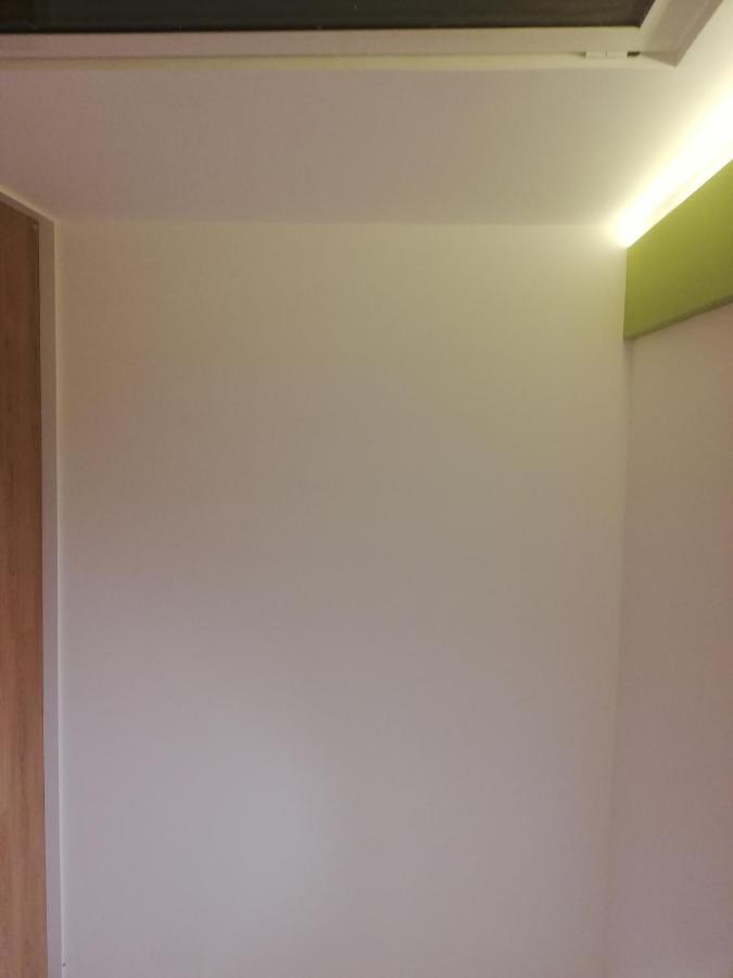 Home 12 Librazhet Kültér fotó